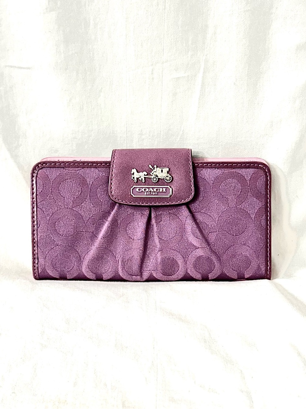 Coach Madison Op Art Slim Envelope Signature Logo Sateen Pleated 41985